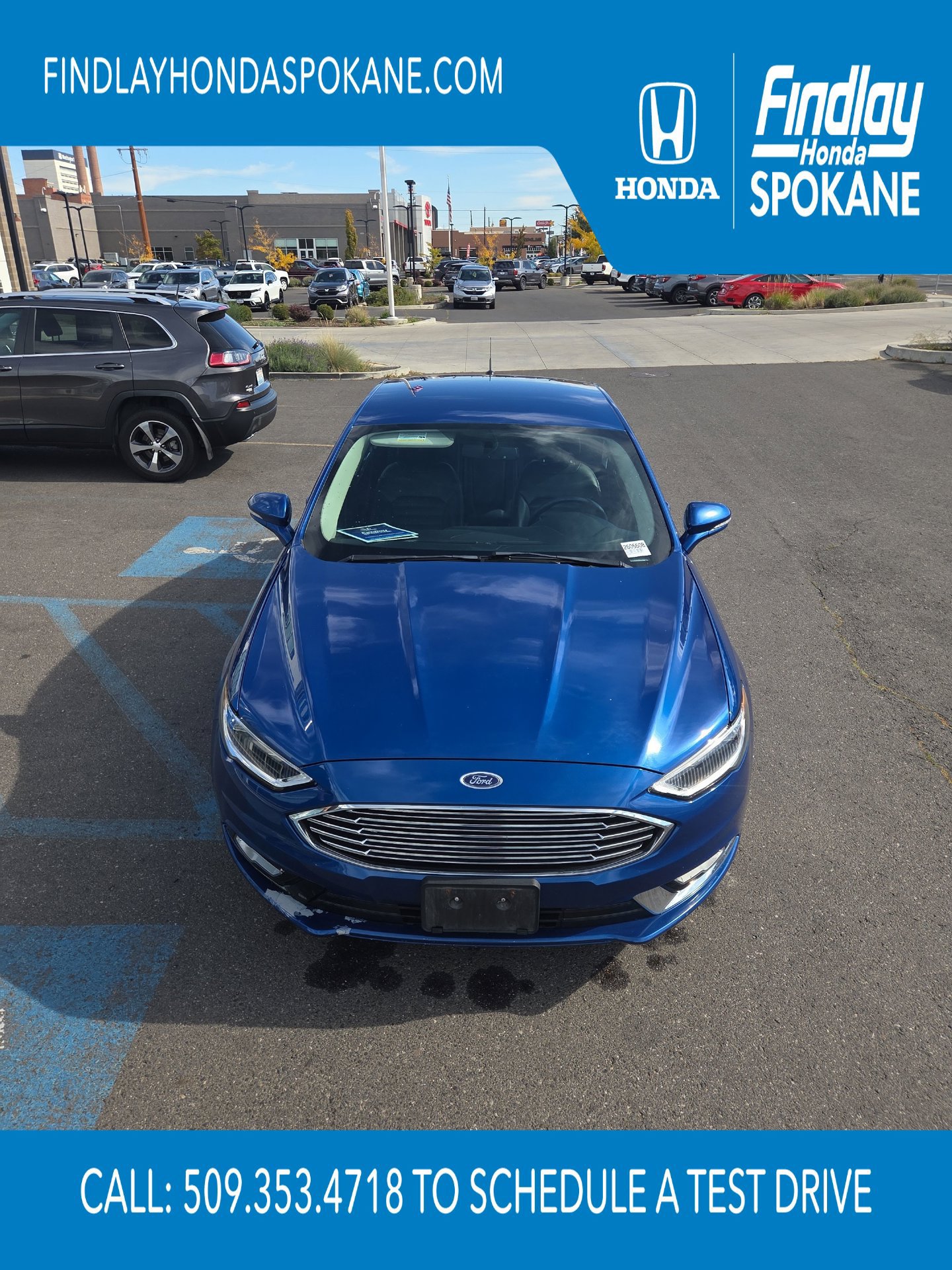Used 2017 Ford Fusion SE w/ Fusion SE Technology Package FWD image 9