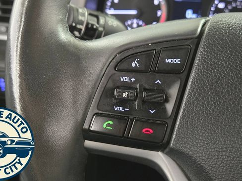 Used 2018 Hyundai Tucson Limited AWD/4WD image 12
