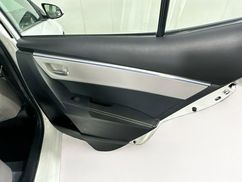 Used 2016 Toyota Corolla LE FWD image 28