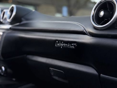 Used 2016 Ferrari California T RWD image 34