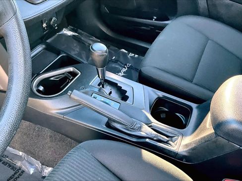 Used 2016 Toyota RAV4 LE FWD image 16