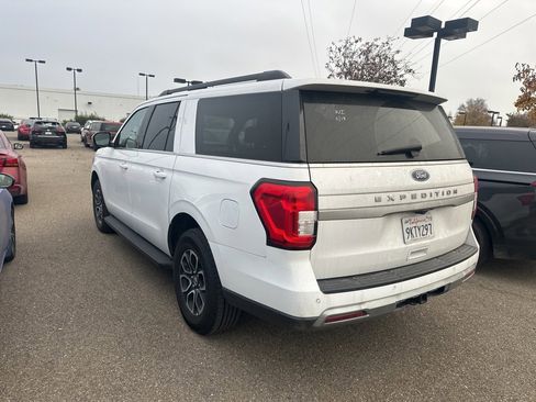 Used 2024 Ford Expedition Max XLT image 4