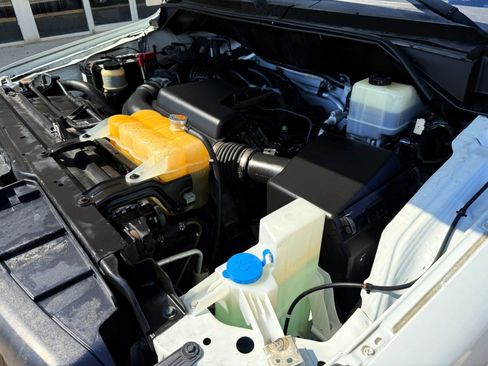 Used 2015 Nissan NV 2500 SV w/ Side & Curtain Airbag Package image 49