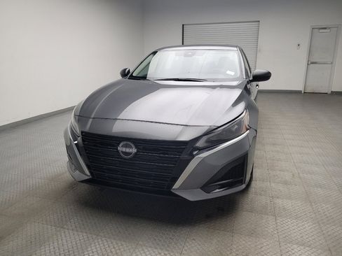 Used 2024 Nissan Altima 2.5 SV image 15