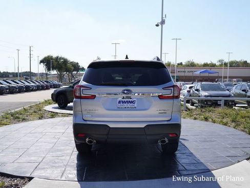 New 2025 Subaru Ascent Limited image 4