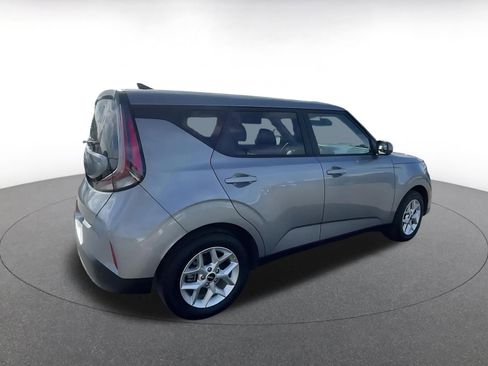 Used 2025 Kia Soul LX w/ LX Technology Package image 15