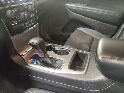 Used 2019 Jeep Grand Cherokee Altitude RWD image 26