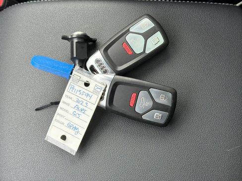 Used 2023 Audi Q5 e Premium Plus w/ Premium Plus Package image 24