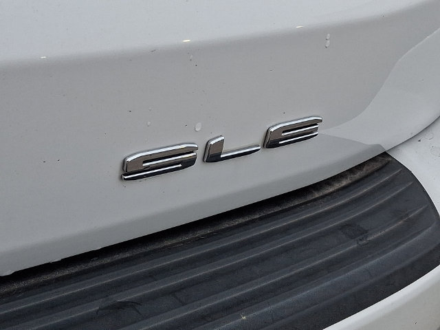 Used 2021 GMC Yukon XL SLE AWD/4WD image 9