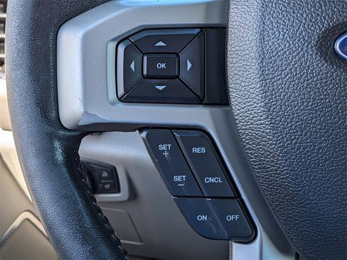 Used 2017 Ford F150 Lariat image 23