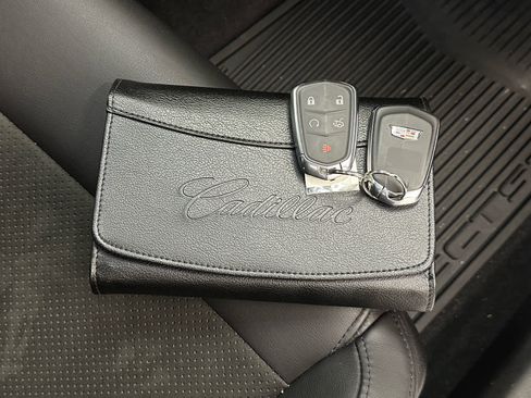 Used 2018 Cadillac CTS V w/ Carbon Fiber Package RWD image 40