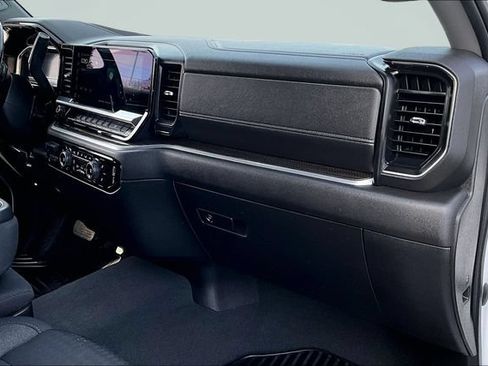 Used 2023 Chevrolet Silverado 1500 LT AWD/4WD image 26