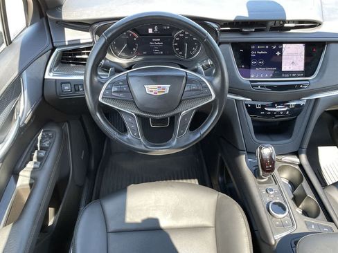 Used 2023 Cadillac XT5 Sportv w/ LPO, Floor Liner Package AWD/4WD image 11