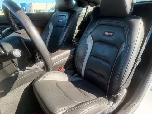 Used 2019 Chevrolet Camaro SS w/ Black Appearance Package RWD image 14
