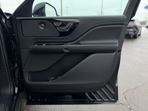 Used 2025 Lincoln Aviator Reserve w/ Illumination Package image 19