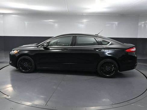 Used 2016 Ford Fusion SE w/ Equipment Group 202A FWD image 11