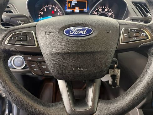 Certified 2017 Ford Escape SE FWD image 16