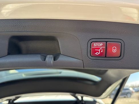 Used 2023 Mercedes-Benz GLE 450 4MATIC image 23