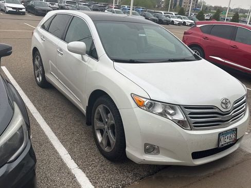 Used 2011 Toyota Venza AWD w/ Premium Pkg #2 image 2