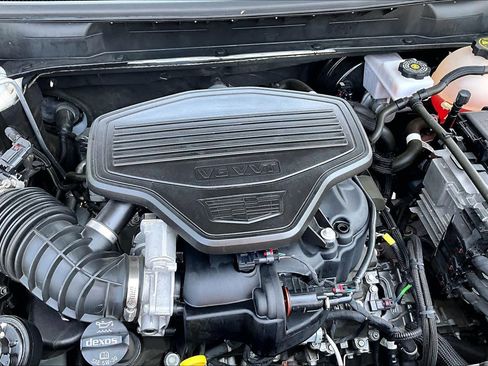 Used 2021 Cadillac XT5 Premium Luxury image 35