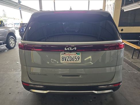 Used 2022 Kia Carnival SX FWD image 5