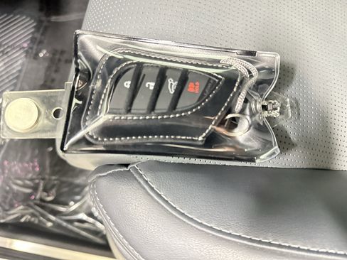 Used 2025 Lexus GX 550 w/ Accessory Package (2T) image 37