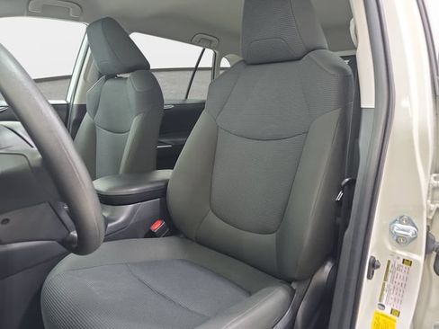 Certified 2025 Toyota RAV4 LE AWD/4WD image 12