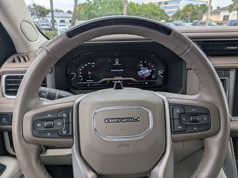 Used 2024 GMC Yukon Denali w/ Denali Reserve Package AWD/4WD image 34