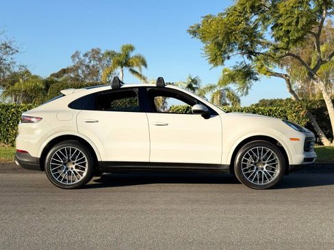 Used 2023 Porsche Cayenne image 8