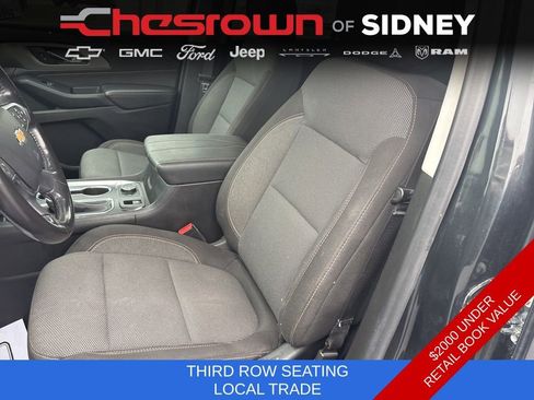 Used 2020 Chevrolet Traverse LT image 33