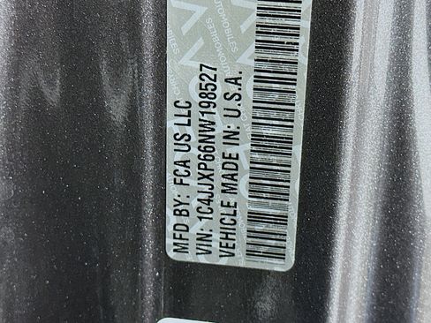 Used 2022 Jeep Wrangler Sahara image 12