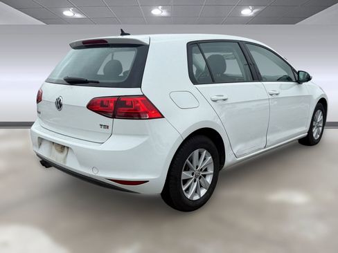 Used 2016 Volkswagen Golf S image 8