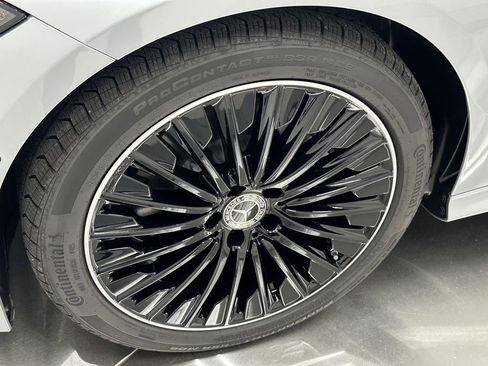 New 2026 Mercedes-Benz CLE 300 4MATIC Coupe image 13