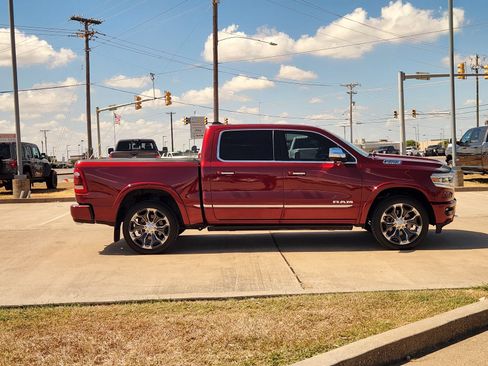 Used 2022 RAM 1500 Limited w/ Body-Colour Bumper Group AWD/4WD image 7
