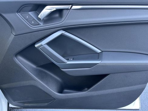 Certified 2025 Audi Q3 2.0T Premium w/ Black Optic Sport Package image 26