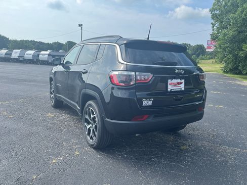 New 2026 Jeep Compass Limited AWD/4WD image 7