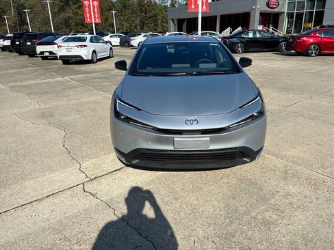 New 2026 Toyota Prius LE image 10