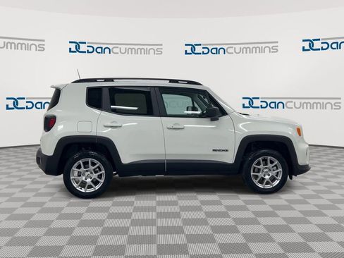Used 2022 Jeep Renegade Latitude w/ Convenience Group image 9