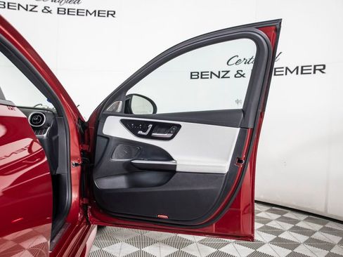 Used 2024 Mercedes-Benz C 300 Sedan image 21