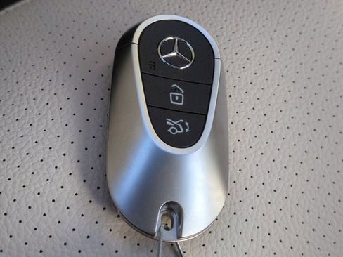 Used 2026 Mercedes-Benz C 300 Sedan image 29