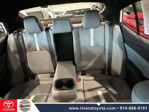 Used 2025 Toyota Camry SE w/ Convenience Package FWD image 15
