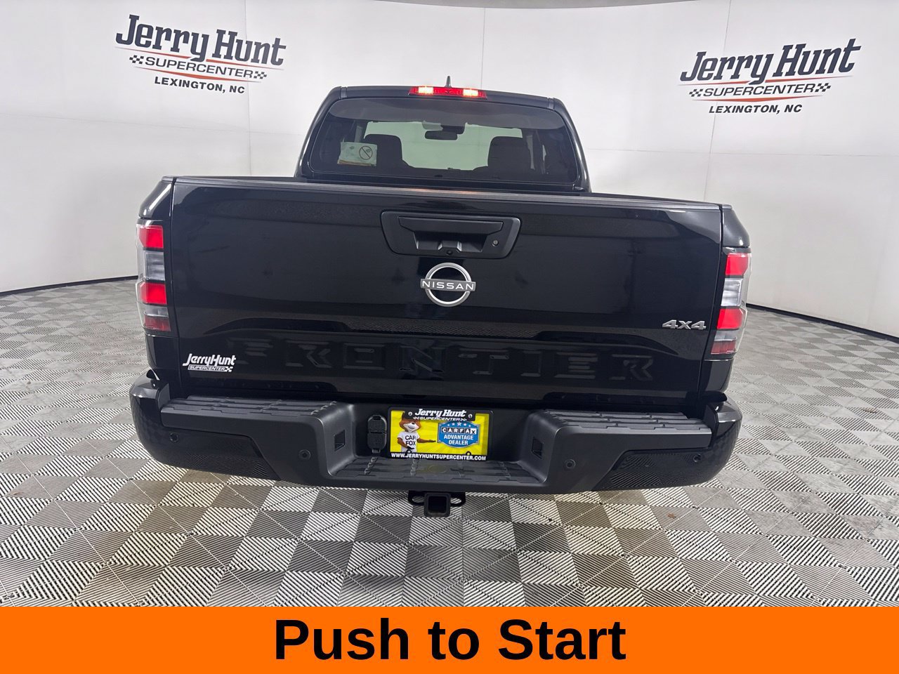 Used 2025 Nissan Frontier SV AWD/4WD image 7