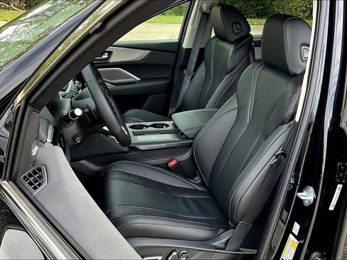 Used 2025 Acura MDX w/ Technology Package image 13