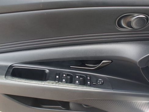 Used 2025 Hyundai Elantra Sport FWD image 26