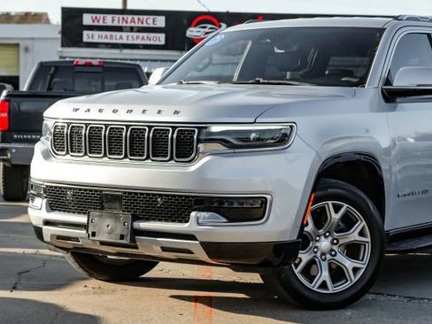 Used 2022 Jeep Wagoneer Series II w/ Rear Seat Video Group 1 image 5