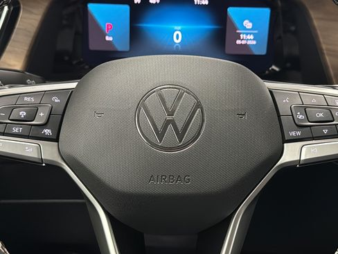 Used 2025 Volkswagen Atlas SE w/ Black Wheel Package AWD/4WD image 15