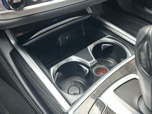 Used 2019 BMW 750i xDrive w/ Executive Package image 53