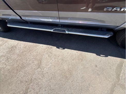 Used 2019 RAM 2500 Laramie AWD/4WD image 5