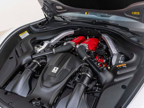 Certified 2024 Ferrari Roma Base image 77