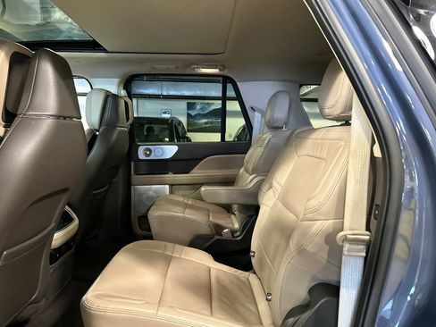 Certified 2023 Lincoln Navigator L Reserve AWD/4WD image 24